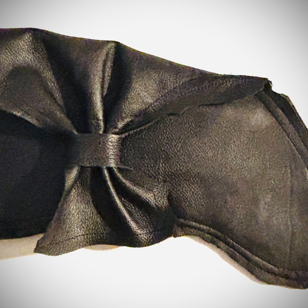 Elegant Black Leather Clutch/Wristlet Purse